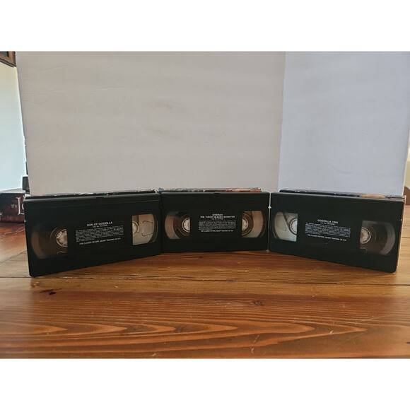 Lot of 7 Godzilla VHS Tapes; 2000, 1985, Mothra, Gidrah, Gigan, Mecha, Son - Picture 15 of 16